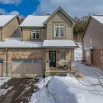 3-bedroom att/row/townhouse for sale in Muskoka — 22 Spalding Crescent (Photo 3)