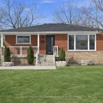 3-bedroom detached home for sale in Hamilton — 232 Mountain Park Avenue (Photo 5)