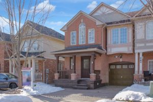 3-bedroom att/row/townhouse for sale in Halton — 2386 Baintree Crescent