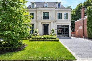 5-bedroom detached home for sale in Toronto — 239 Cortleigh Boulevard