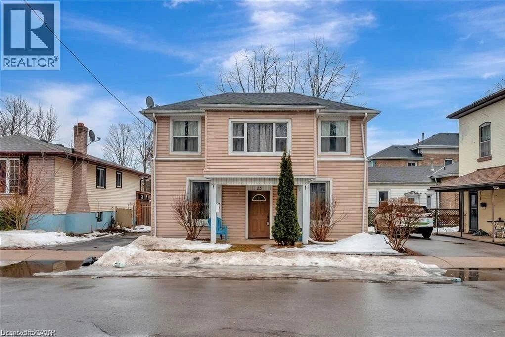 6-bedroom home for rent in Brantford — 23 Palace Street (Photo 1)