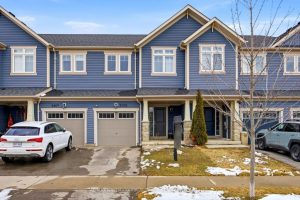 3-bedroom att/row/townhouse for sale in Durham — 2405 Hill Rise Street