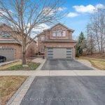 4-bedroom detached home for sale in Halton — 2423 Valley Heights Crescent (Photo 5)