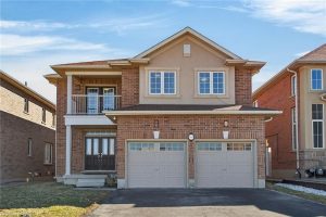 4-bedroom home for sale in Ancaster — 244 Raymond Road