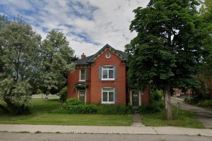 5-bedroom detached home for sale in Halton — 2527 Dundas Street W