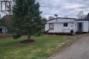3-bedroom home for sale in Highgate — 252 Queen Street