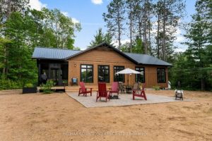 2-bedroom detached home for sale in Renfrew — 253 Grunwald Road