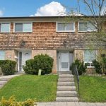3-bedroom att/row/townhouse for sale in York — 25 Black Locust Drive (Photo 3)