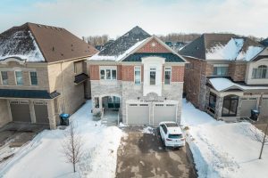 4-bedroom detached home for sale in Peel — 25 Elysian Fields Circle