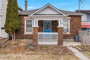3-bedroom detached home for sale in Wellington — 25 London Road W