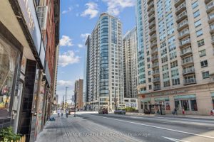 1-bedroom condo apartment for sale in Ottawa — 2604 - 242 Rideau Street