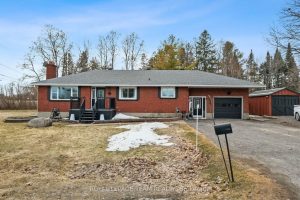 3-bedroom detached home for sale in Ottawa — 2626 Brentwood Avenue
