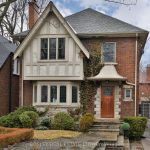 4-bedroom detached home for sale in Toronto — 264 Oriole Parkway (Photo 4)