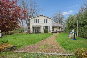 3-bedroom detached home for sale in Peterborough — 266 Greenwood Road