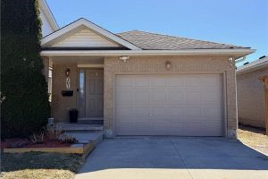 3-bedroom home for sale in Waterloo — 267 Grey Fox Drive