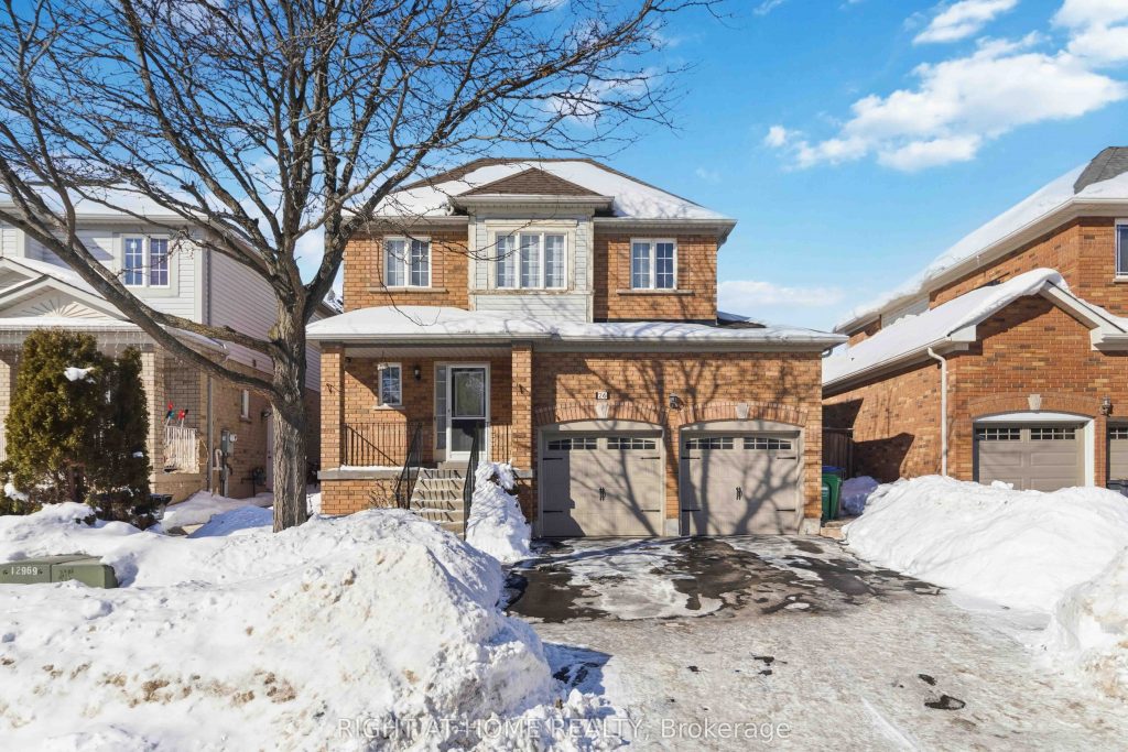 3-bedroom detached home for sale in Peel — 26 Courtsfield Crescent (Photo 1)