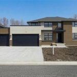 5-bedroom home for sale in Kingsville — 26 Gregory Avenue (Photo 1)