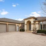 5-bedroom home for sale in Kingsville — 26 Gregory Avenue (Photo 4)