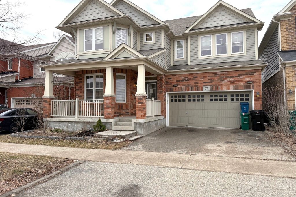 4-bedroom detached home for sale in Waterloo — 271 Baldwin Drive (Photo 1)
