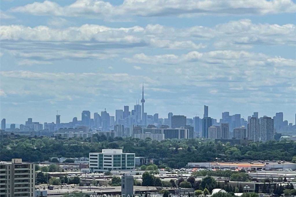 2-bedroom condo apartment for rent in Toronto — 2722 - 275 Village Green Square (Photo 1)
