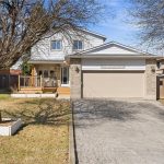 3-bedroom detached home for sale in Hamilton — 27 Beaverton Drive (Photo 4)