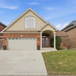 3-bedroom home for sale in Hamilton — 27 Carver Drive (Photo 4)