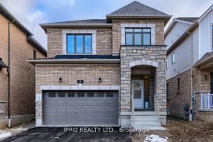 4-bedroom detached home for sale in Waterloo — 27 Garland Avenue