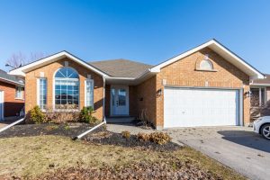 3-bedroom detached home for sale in Hastings — 28 Hickory Grove