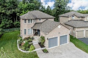 4-bedroom detached home for sale in Simcoe — 28 Shalom Way