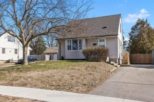 3-bedroom detached home for sale in Middlesex — 292 Paardeberg Crescent