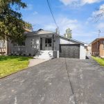3-bedroom detached home for rent in Toronto — 295 Pleasant Avenue (Photo 5)