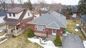 2-bedroom detached home for sale in Peterborough — 297 King George Street