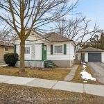2-bedroom detached home for sale in Peterborough — 297 King George Street (Photo 4)