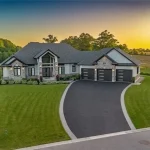 4-bedroom detached home for sale in Brant — 29 Wallace Court (Photo 5)