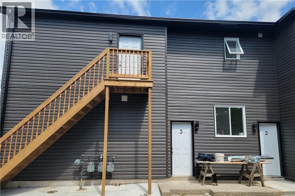 2-bedroom home for rent in Brantford — 2 - 103 Peel Street (Photo 1)