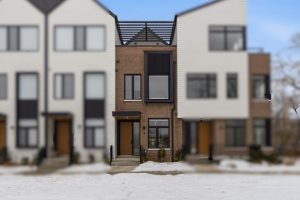3-bedroom condo townhouse for sale in Peel — 2 - 10 Lou Parsons Way
