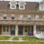 2-bedroom triplex home for rent in Toronto — 2 - 17 Bayliss Avenue (Photo 5)