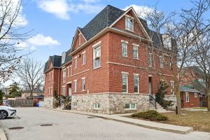 2-bedroom condo townhouse for sale in Toronto — 2 - 2964 Islington Avenue