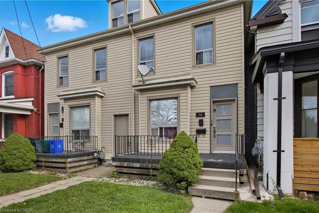 2-bedroom home for rent in Hamilton — 2 - 298 Emerald Street N (Photo 1)