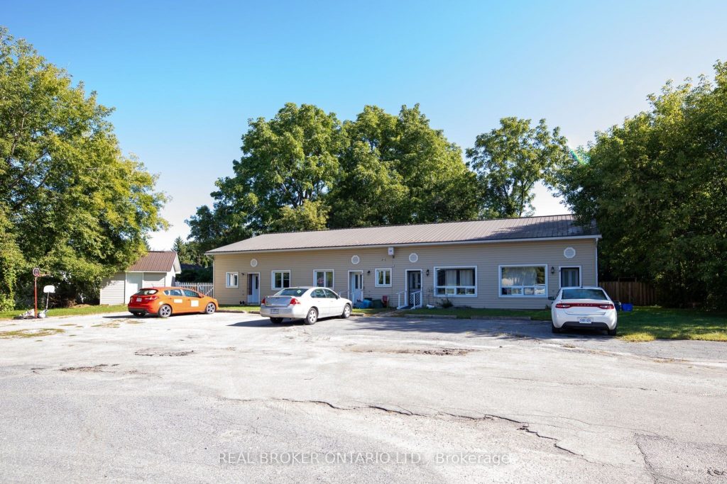 2-bedroom fourplex home for rent in Russell — 2 - 341 New Street E (Photo 1)