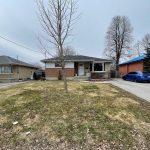 2-bedroom detached home for rent in Oshawa — 2 - 81 Parkway Crescent (Photo 1)