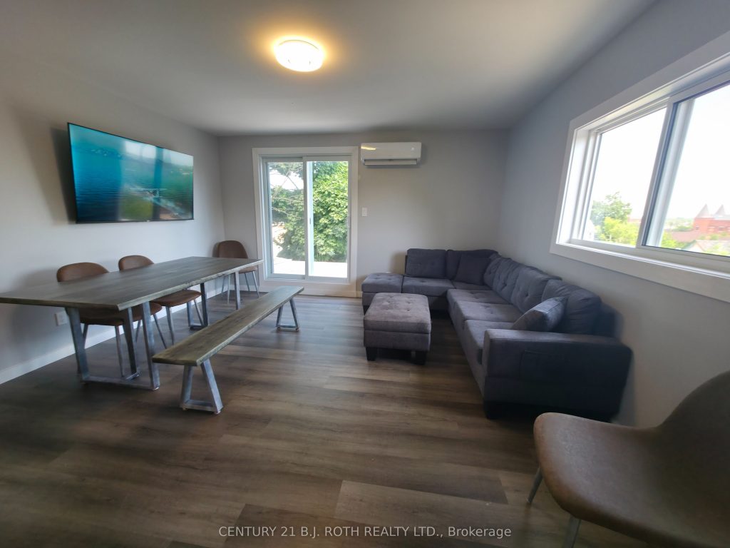 1-bedroom multiplex home for rent in Orillia — 2 - 82 Albert Street N (Photo 1)