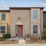 3-bedroom condo townhouse for sale in Halton — 2 - 977 Francis Road (Photo 4)