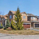 4-bedroom detached home for sale in York — 2 Adam Ernst Court (Photo 2)