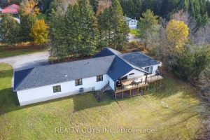 3-bedroom detached home for sale in Kawartha Lakes — 2 Ivy Street