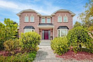 4-bedroom detached home for sale in York — 2 Kirkland Court