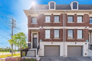 3-bedroom att/row/townhouse for sale in York — 2 Seacoasts Circle