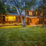 5-bedroom detached home for sale in Halton — 3021 Lakeshore Road (Photo 2)