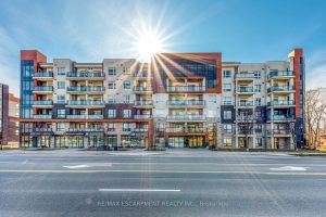 1-bedroom condo apartment for sale in Halton — 303 - 320 Plains Road E