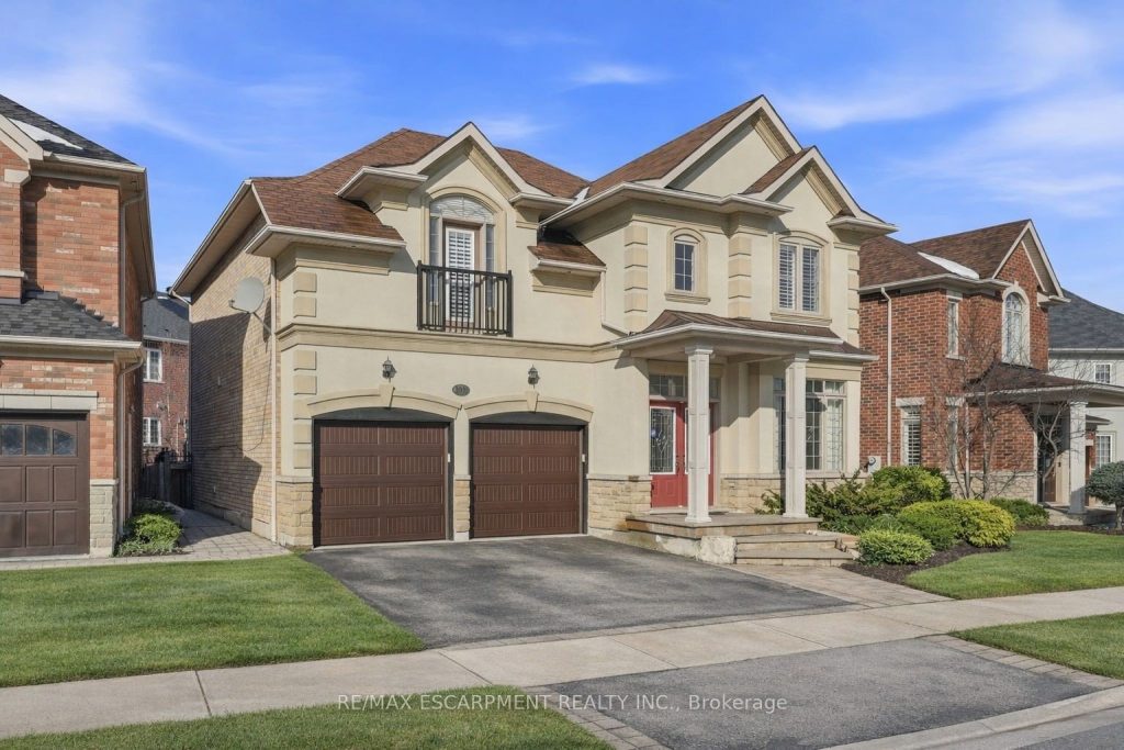 4-bedroom detached home for sale in Halton — 3071 Jenn Avenue (Photo 1)